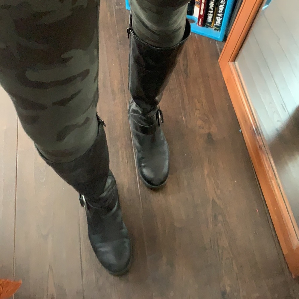 Nine West tall black boot - Picture 3 of 7
